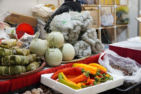 Mặt hàng bán tại hội chợ xuân cần đảm bảo chất lượng, dễ vận chuyển